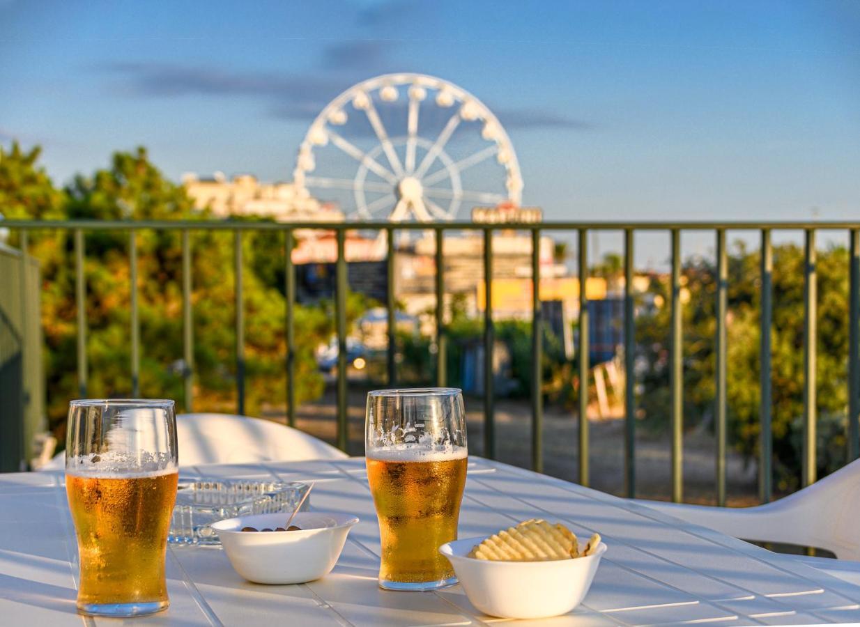 Hotel Paris リド・ディ・カマイオーレ エクステリア 写真